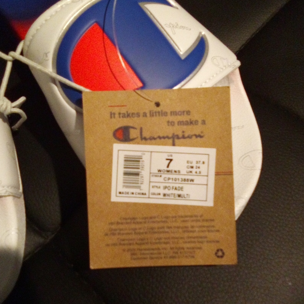 Women's Champion slides - Picture 4 of 5